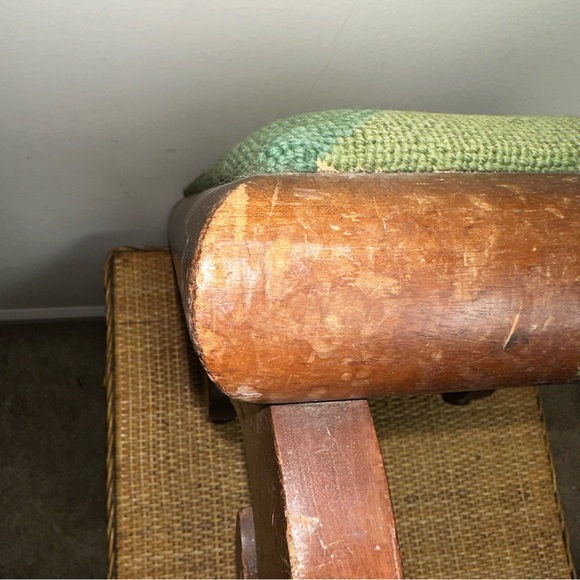 Vintage Handcrafted Needlepoint Floral Footstool Wood Victorian Grandma Green - Picture 6 of 16